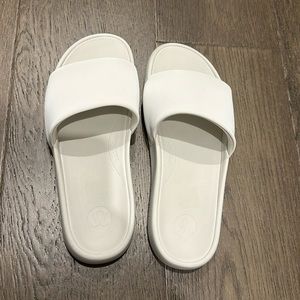 Womens Lululemon Athletica Restful Slide Sandal Size 9 Bone